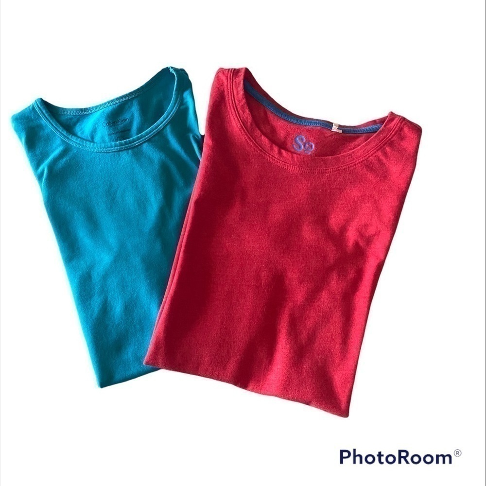 WOMENS TWO SHIRT BUNDLE-size large